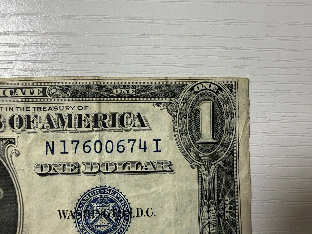 1935 $1 Sliver Certificate Miss-Cut Error Note Misaligned Off Center