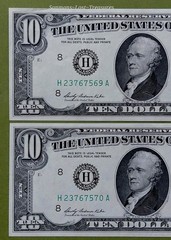 1969-A $10 DOLLAR F.R.N SEQUENTIAL ERROR NOTES GEM CRISPY UNC ST LOUIS MISSOURI