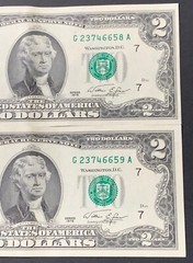2 SEQUENTIAL 1976 $2 DOLLAR  . UNCIRCULATED.