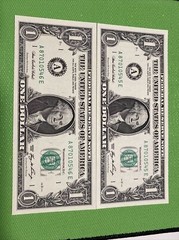 ERROR 2 Consecutive 2006 $1 DOLLAR HEAVY OVER INKING PRINTING ON NUMBER RARE！！！