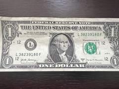 {{Error INK WELL CONTAMINATION }}$1 note 2017A ((MISMATCHED)) Serial # COLOR